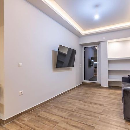 Pollys Place Apartment Атина Екстериор снимка