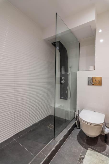 Pollys Place Apartment Атина Екстериор снимка